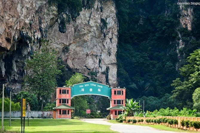 Ipoh Caves, Heritage And Cave Temple Tour - Kek Lok Tong and the surprise garden beyond