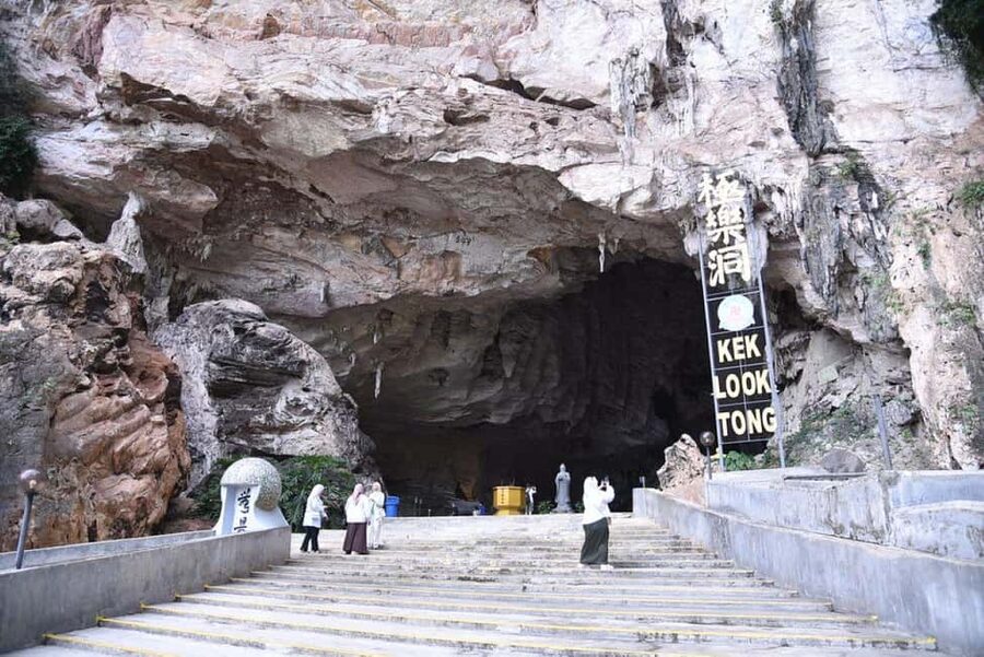 Ipoh Escape: Hot Springs, Waterfall & Private Full-Day Tour - Key points at a glance
