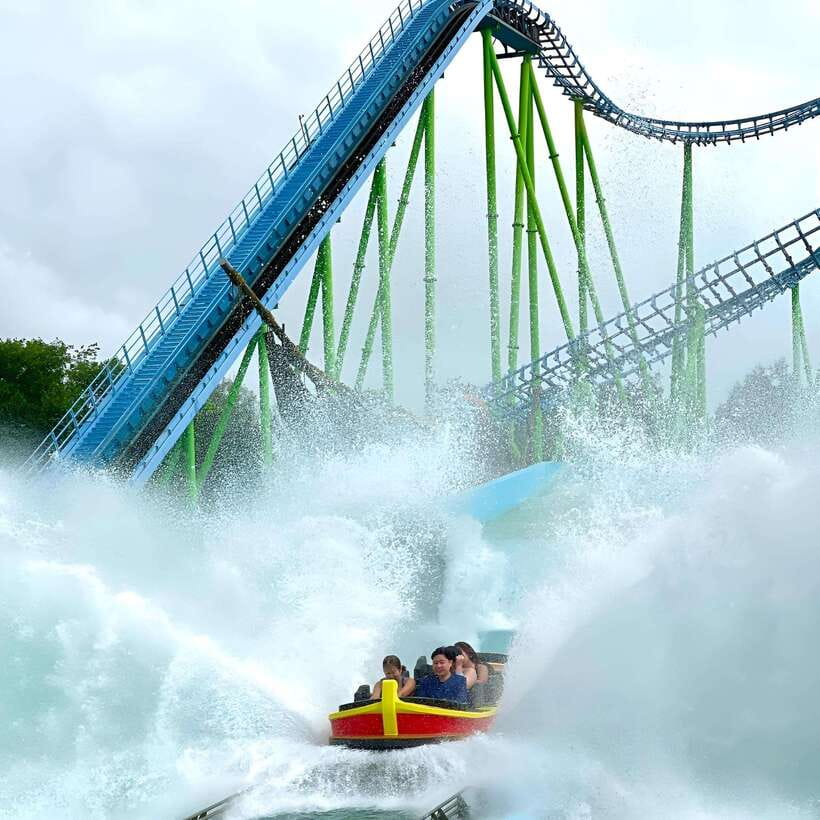 Johor: Adventure Waterpark Desaru Coast Entry Ticket - The practical value of a $23 ticket