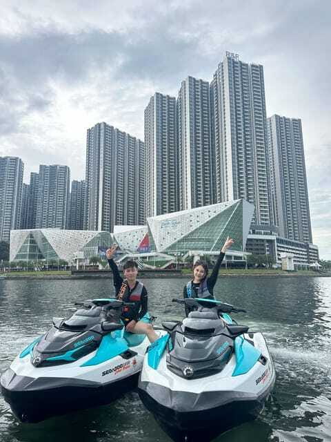 Johor Bahru : Seadoo JetSki 30mins Self Ride Tour(Single) - Passing Sembawang Park and TheZon Ferry Terminal