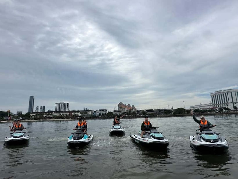 Johor Bahru : Seadoo JetSki 60mins Self Ride Tour(Single) - The Zon Ferry Terminal and Stulang Beach