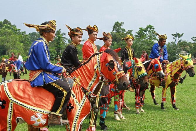 Kinabalu National Park Tour - Food, clothing, and practical preparation