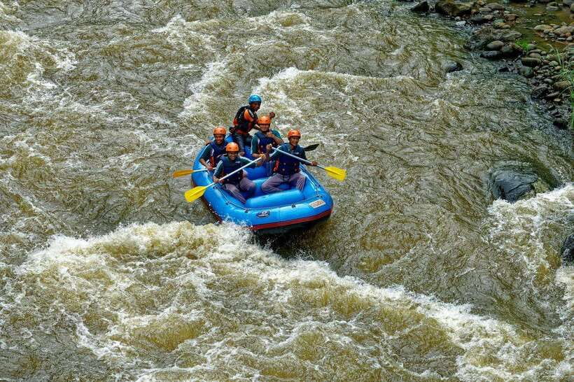 KL: Day Tour with Rafting, Fireflies, and Meals - A big day begins with Kuala Lumpur’s skyline