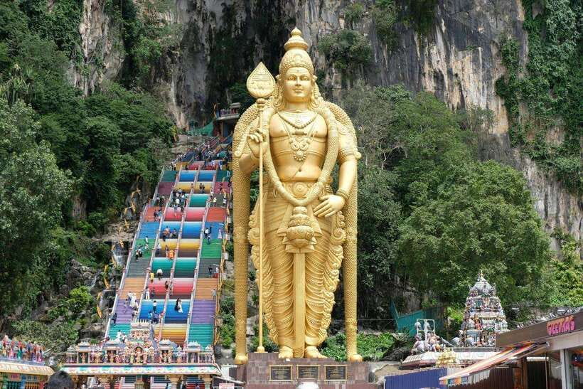 KL: Day Tour with Rafting, Fireflies, and Meals - Banana leaf lunch near Batu Caves