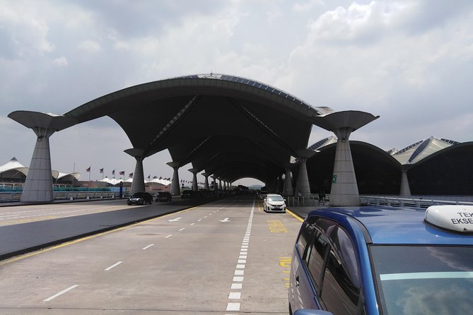 KLIA - Airport Transfers - Why the four-passenger limit matters