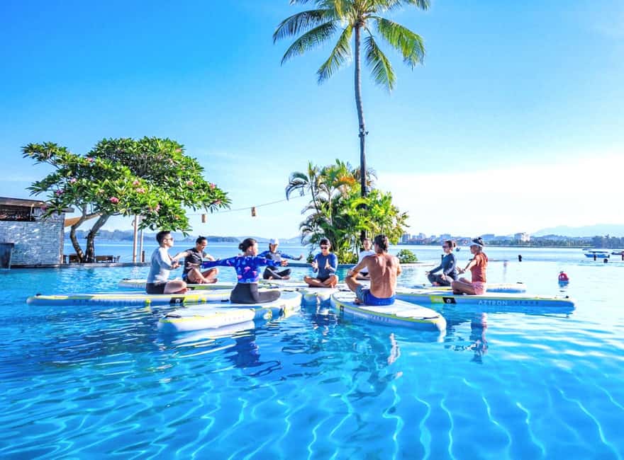 Kota Kinabalu: 5 Star Shangri-La Tanjung Aru Hotel SUP Yoga - The 45-minute yoga class on gentle water