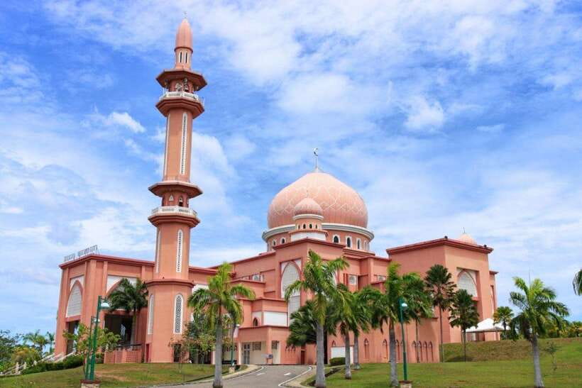 Kota Kinabalu: Exclusive Private Tour to Discover the City - Is $101 per person a fair price?