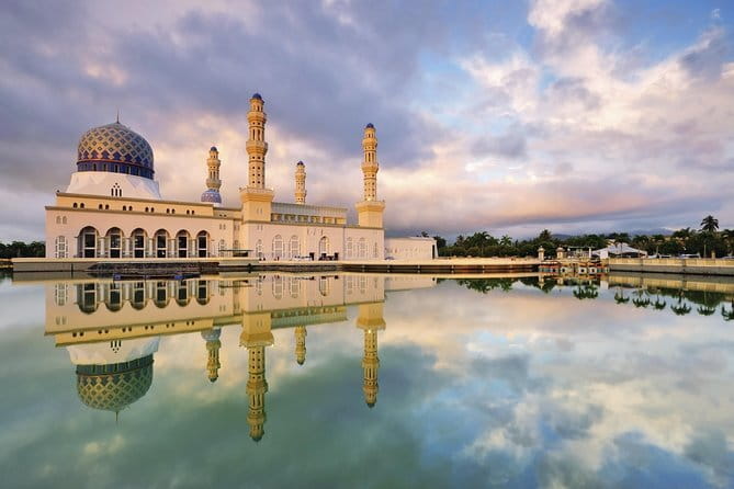 Kota Kinabalu Half Day City Tour with Professional Tour Guide - Tun Mustapha Tower and Sabah’s Modern Face