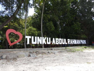 Island Hopping with Snorkeling & Meal