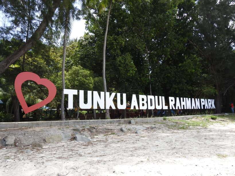 Kota Kinabalu: Island Hopping with Snorkeling & Meal - Manukan Island gives you the longest beach stop