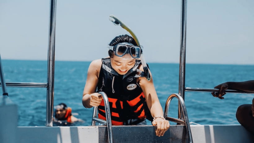 Kota Kinabalu : Snorkeling at Ara Dinawan Private Island - Two hours for swimming, kayaking, and doing very little