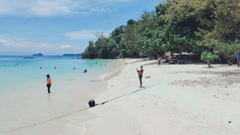 Kota Kinabalu: Twin Island Day Trip Tour ( Sapi & Manukan ) - Morning pickup from six Kota Kinabalu hotels