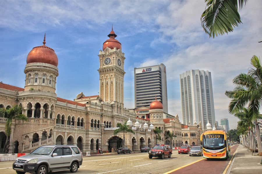 Kuala Lumpur: 4-Hour Tour & KL Towers Visit [Private] - Lake Gardens and the National Monument
