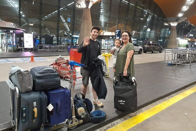 Kuala Lumpur Airport Departure Private Transfer En-Route Putrajaya Tour - Key points at a glance
