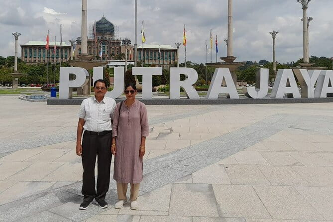 Kuala Lumpur Airport Departure Private Transfer En-Route Putrajaya Tour - Why the private format matters with luggage