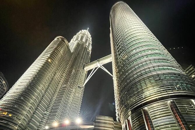 Kuala Lumpur Airport Transit Tour - The River of Life and the final cultural stops