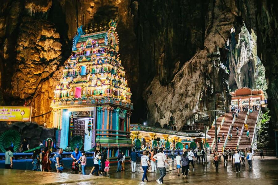 Kuala Lumpur: Batu Caves Half-Day Tour with Pick-Up Option - Clothing, fitness, and who should skip it