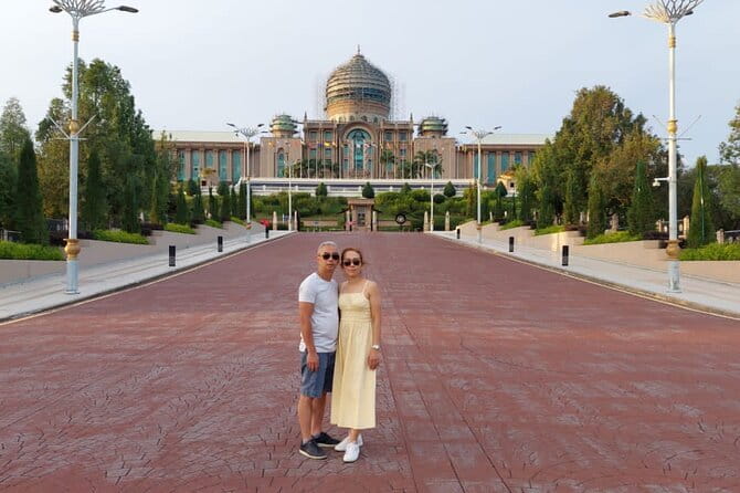 Kuala Lumpur, Batu Caves & Putrajaya Full-Day City Tour - Key points to know before booking