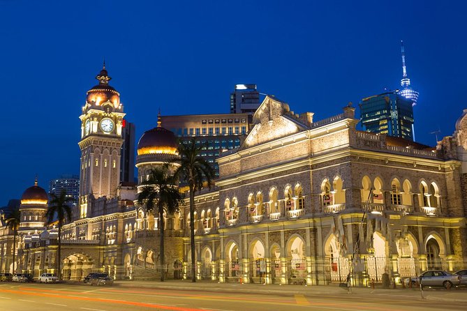 Kuala Lumpur by Night: Cultural Sights, City Lights & Local Vibes - Chinatown after dark: food, bargaining, and bright shopfronts