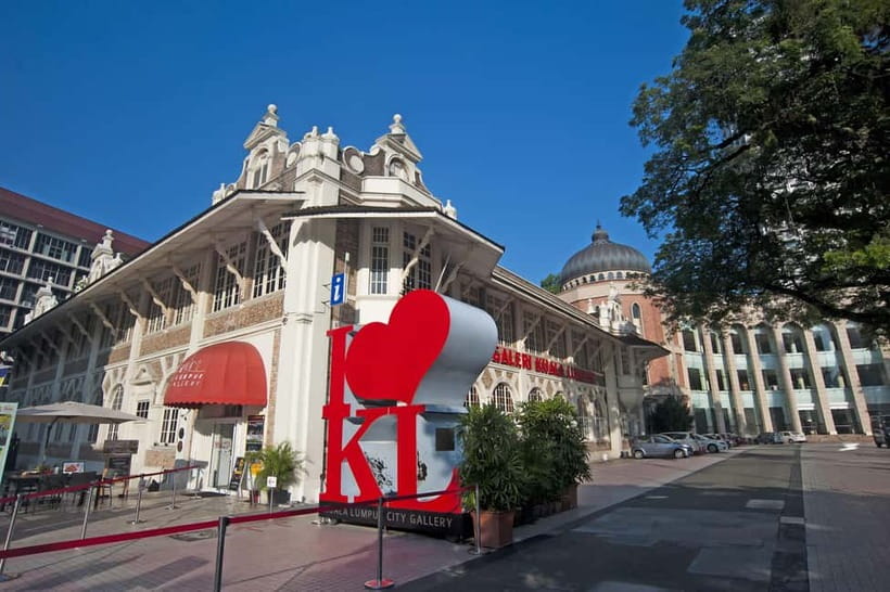 Kuala Lumpur: City Highlights, Batu Caves, and Malacca Tour - One day, three very different sides of Malaysia