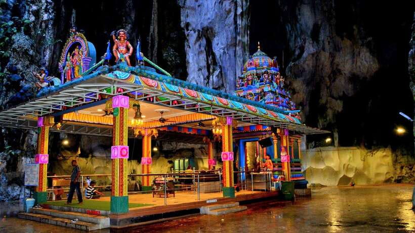 Kuala Lumpur: City Tour & Batu Caves Combo - The National Mosque and old railway architecture