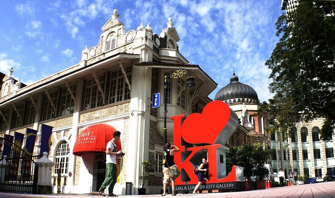 Kuala Lumpur City Tour include Batu Caves - Dataran Merdeka and the city’s civic center