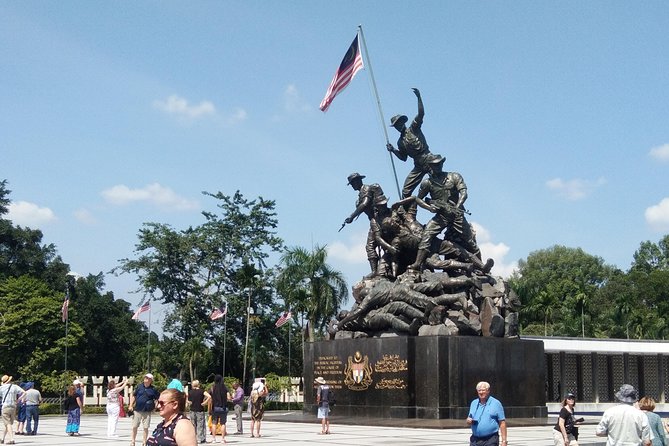 Kuala Lumpur City Tour include Batu Caves - Istana Negara and a glimpse of Malaysia’s monarchy