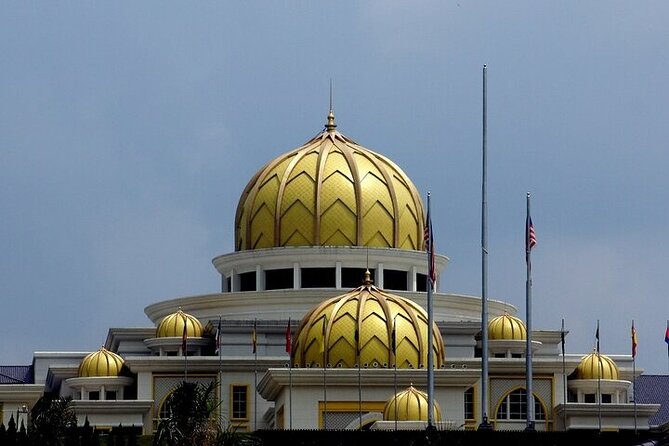 Kuala Lumpur City Tour Include Batu Caves 8 hours - How the private Kuala Lumpur format works