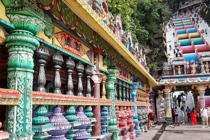 Kuala Lumpur City Tour Include Batu Caves 8 hours - Royal Kuala Lumpur and the city’s green centre