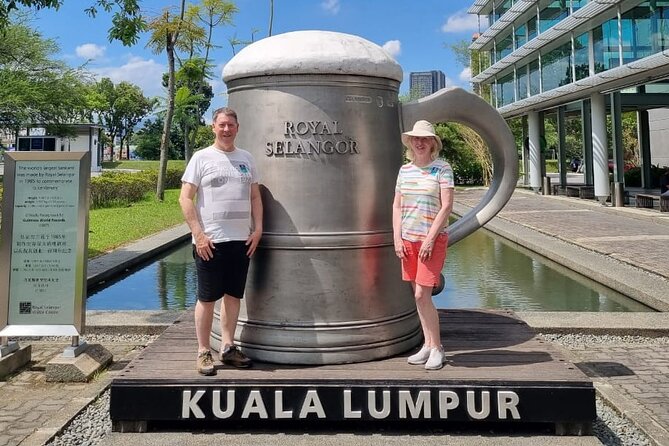 Kuala Lumpur City Tour plus Batu Caves, Hot Springs & Waterfalls - Thean Hou Temple and the National Monument