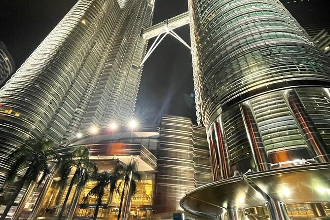 Kuala Lumpur City Tour with Petronas Twin Tower Admission Ticket - The National Monument and Merdeka Square