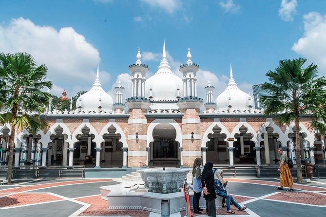 Kuala Lumpur Cultural & Heritage Most Iconic Locations - Chan See Shu Yuen Temple begins the cultural trail