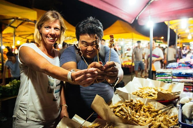 Kuala Lumpur Food Tour with 12+ Authentic Dishes & Local Secrets - Temples beside southern Indian and Malay food