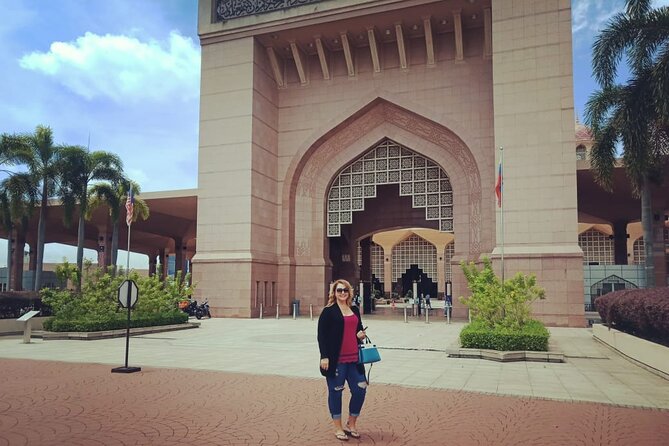 Kuala Lumpur Full Day City Tour Include Putrajaya & Batu Caves - Putrajaya’s futuristic bridges and government buildings