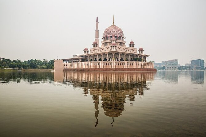 Kuala Lumpur Full Day City Tour Include Putrajaya & Batu Caves - Who will get the most from this packed route?