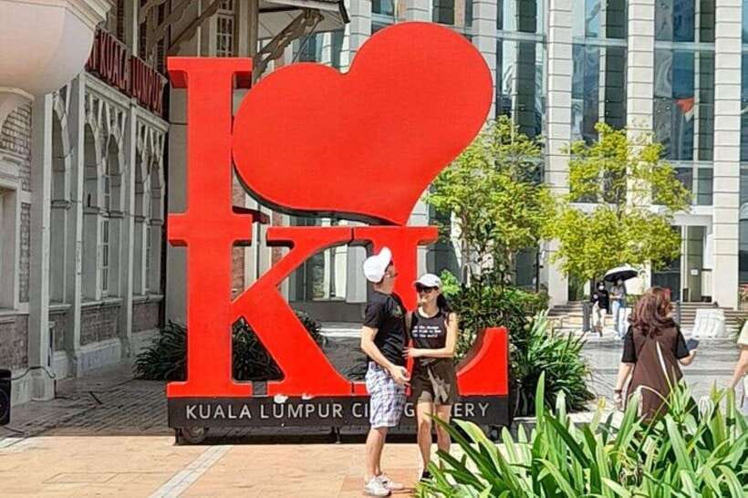 Kuala Lumpur: Full-Day Private City Highlights Tour - Optional stops, shopping, and the value question