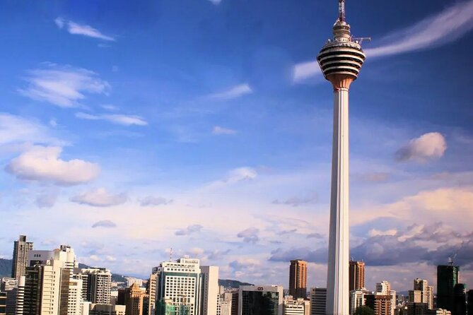 Kuala Lumpur Full Day Private Tour with 24 spots Of Wonders - Petronas Twin Towers and the real cost of the day