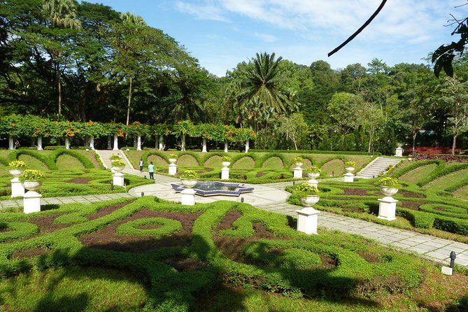 Kuala Lumpur Garden, Park and Museum Tour with Lunch - Bird Park and Butterfly Park in one morning
