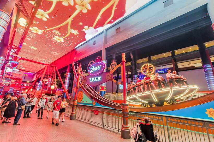 Kuala Lumpur: Genting Highland Tour with SkyWorld Theme Park - A peaceful stop at Chin Swee Caves Temple