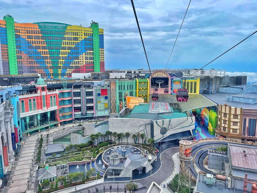 Kuala Lumpur: Genting Highlands & Batu Caves Day Trip - Riding the Genting Skyway above the rainforest