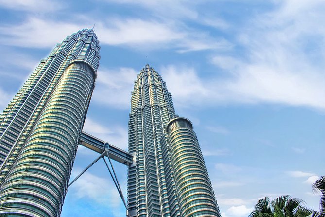 Kuala Lumpur Half Day City Tour (Private Tour) - Jadi Batek Gallery and Cocoa Boutique: a longer cultural stop