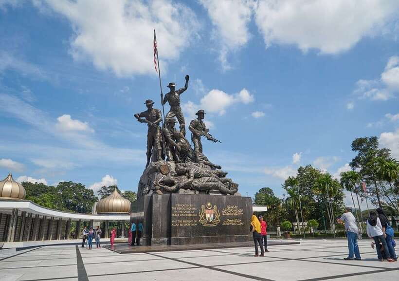 Kuala Lumpur: Half Day Group City Highlights Tour - Merdeka Square and the city’s civic heart