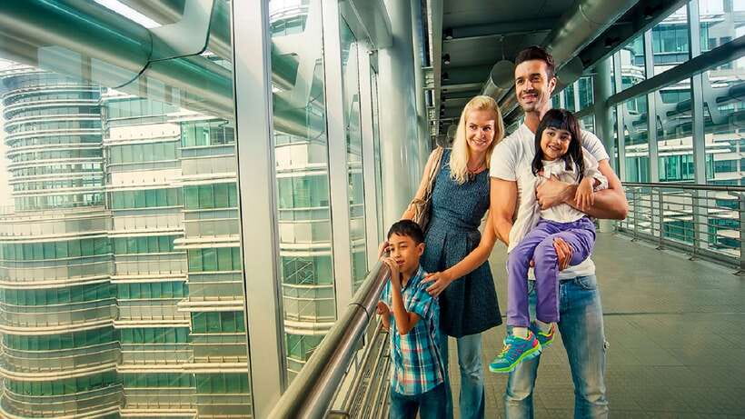 Kuala Lumpur: Half-Day Photo Tour with Petronas Twin Towers - The National Mosque and the King’s Palace
