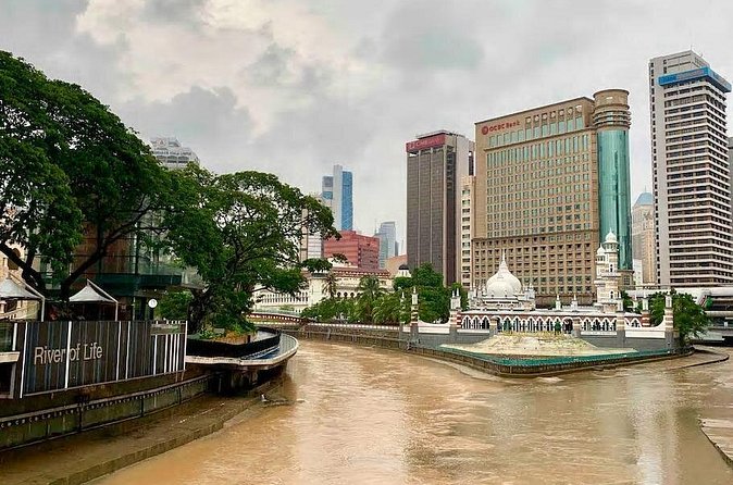 Kuala Lumpur InfoFun Walking Tour Experience - Masjid Jamek, the river meeting point, and Merdeka Square