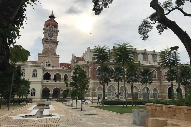 Kuala Lumpur InfoFun Walking Tour Experience - The National Mosque and the quieter morning route