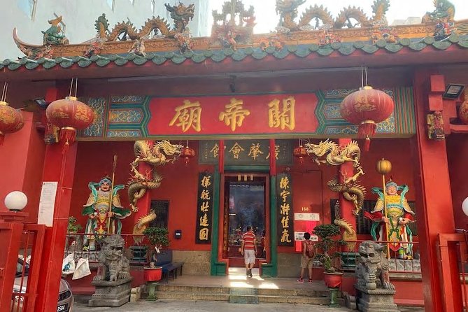 Kuala Lumpur InfoFun Walking Tour Experience - Alvin’s guiding style and the value of a small group