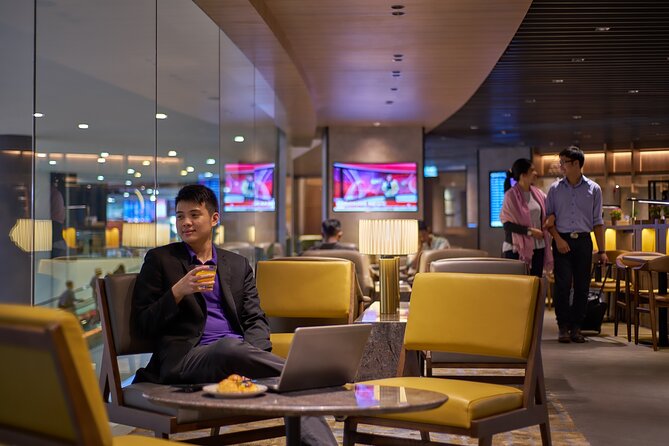 Kuala Lumpur International Airport Plaza Premium Lounge - Food and drinks: useful, but keep expectations modest