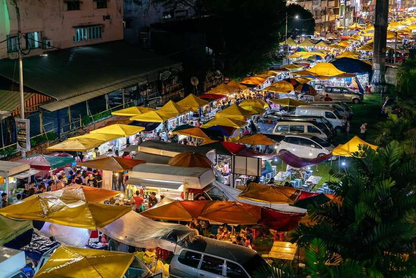 Kuala Lumpur: Local Street Food Night Tour - Should you book the Kuala Lumpur street food tour?