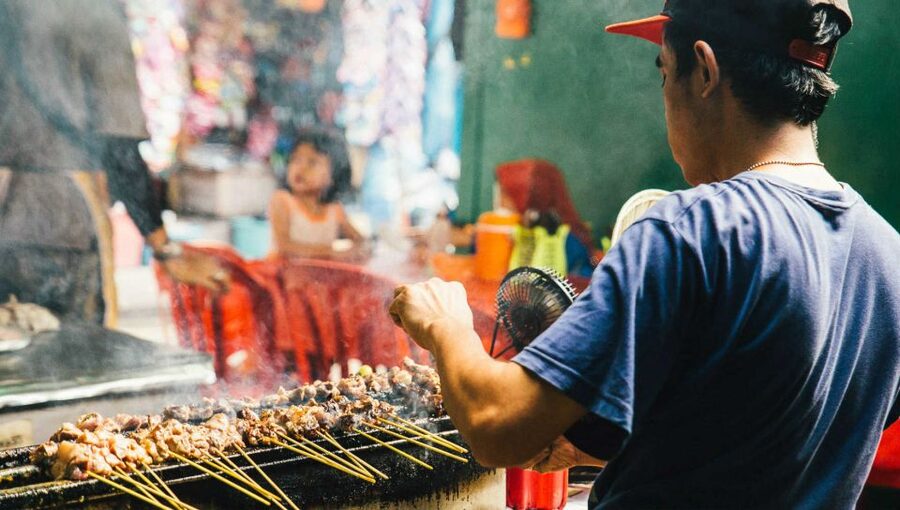 Kuala Lumpur: Local Street Food Night Tour - Mamak SK Corner and the paper dosa finale