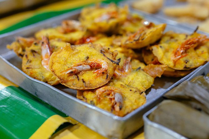 Kuala Lumpur Local Street Food Private Walking Tour by Night - Starting at Lot 10 in Bukit Bintang